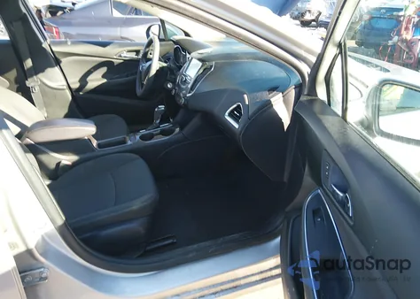 2018 Chevrolet Cruze Lt Auto z USA, uszkodzony, nr VIN 3G1BE6SM1JS610845